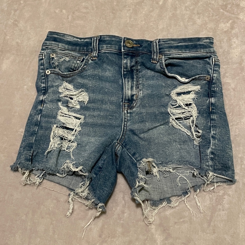 American Eagle High Rise (High waisted) Shorts, Medium Wash, Next Level Stretch